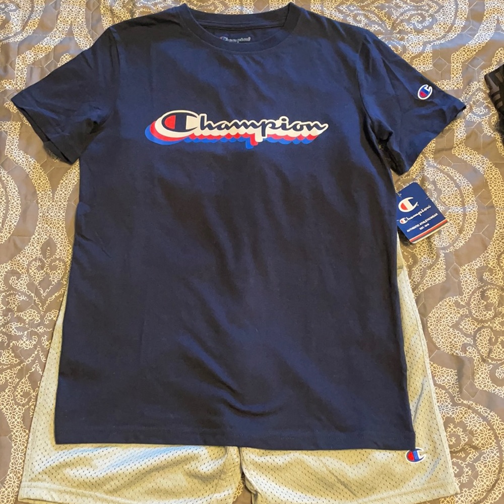 Champion TShirt and brand New shorts Boys Sz L